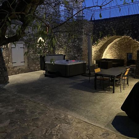 La Closerie D'Escalin Gite 12 Personnes Et Jacuzzi La Garde-Adhémar Zewnętrze zdjęcie